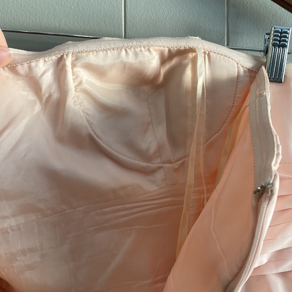 BCBG Max Azria Rosette Cocktail Dress in Blush size 12 - Picture 9 of 13